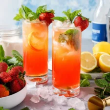 Strawberry Basil Sparkling Water Recipe: A Summer Symphony of Freshness