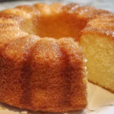 Irresistible Crack Cake Recipe with Cinnamon Sugar Swirl